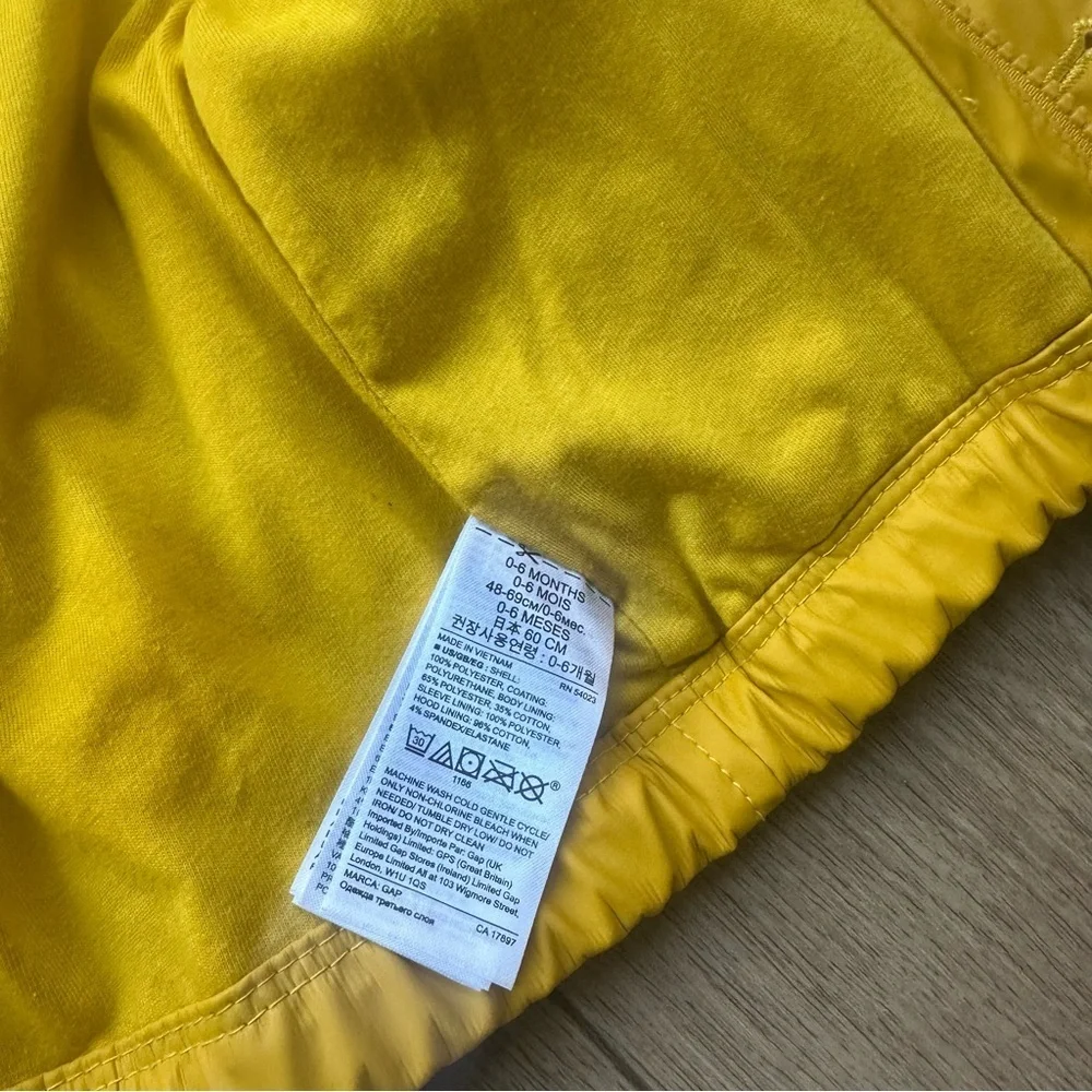 Baby Gap 0-6M Yellow Hooded Rain Jacket Waterproof Spring Coat